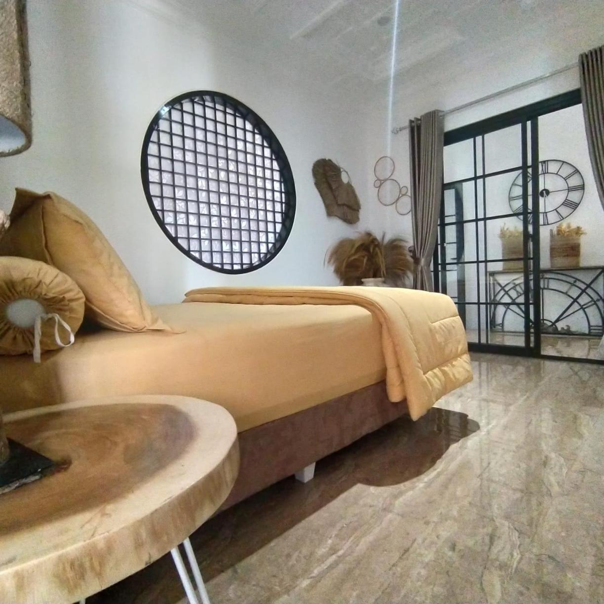 Villa Kota Bunga Malini 7 Cinengangirang Exterior foto